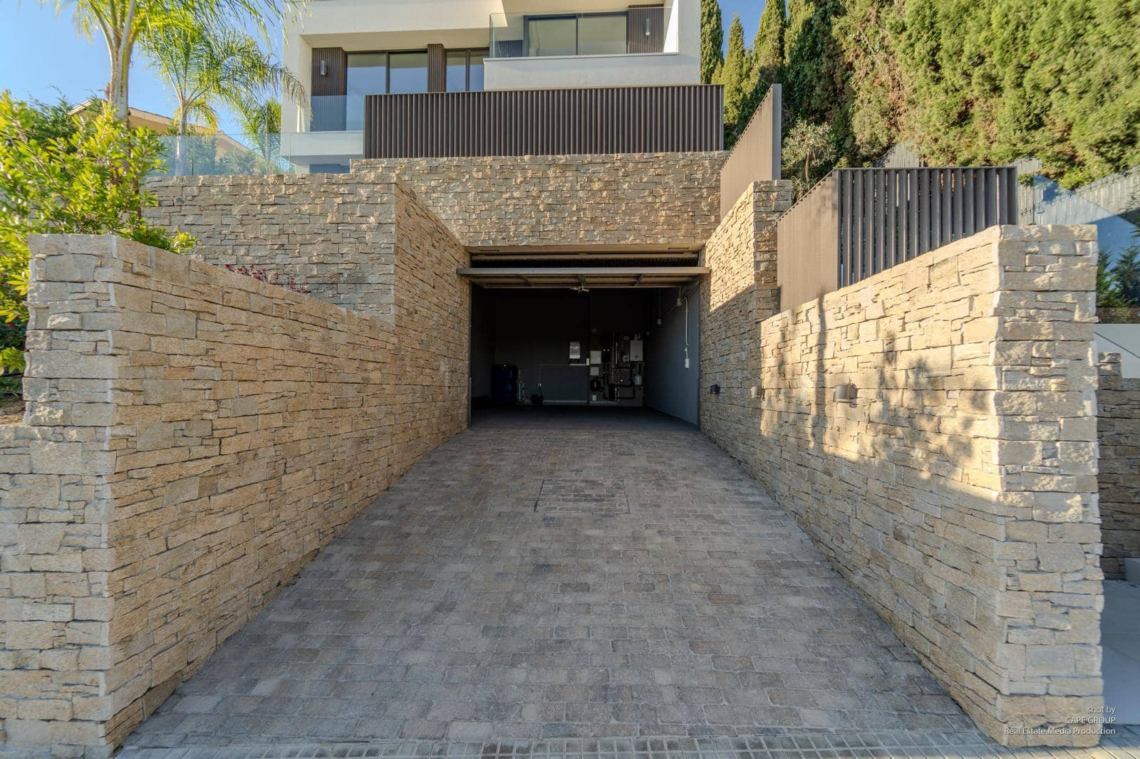 4 soveværelse Villa til salg i Lloret de Mar med swimmingpool garage - € 1.350.000 (Ref: 9824268)