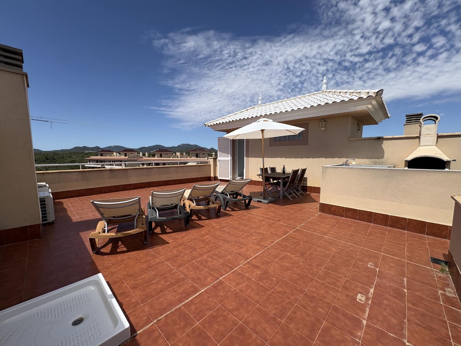 2 soverom Penthouse til salgs i Calas de Mallorca med svømmebasseng - € 379 000 (Ref: 9833075)