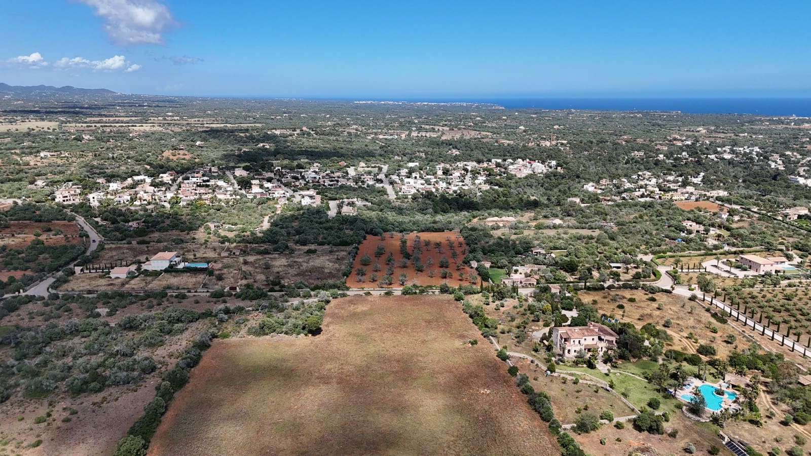 Undeveloped Land for sale in Cala Llombards - € 850,000 (Ref: 9833150)