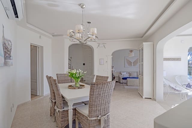 3 sypialnia Willa na sprzedaż w Cala Pi, Llucmajor z basenem garażem - 2 490 000 € (Ref: 9841857)