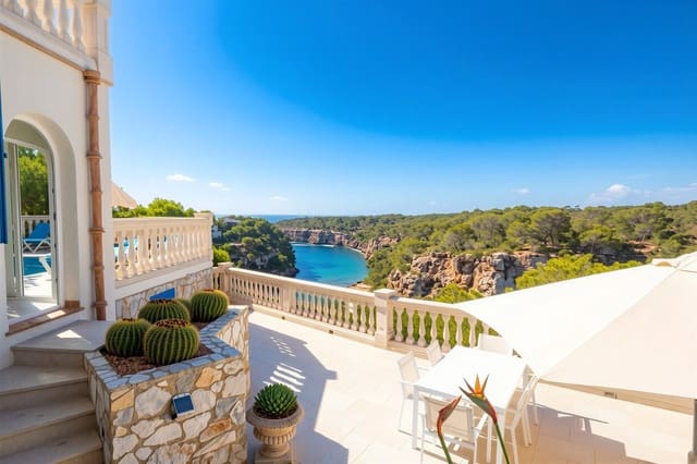 3 sypialnia Willa na sprzedaż w Cala Pi, Llucmajor z basenem garażem - 2 490 000 € (Ref: 9841857)