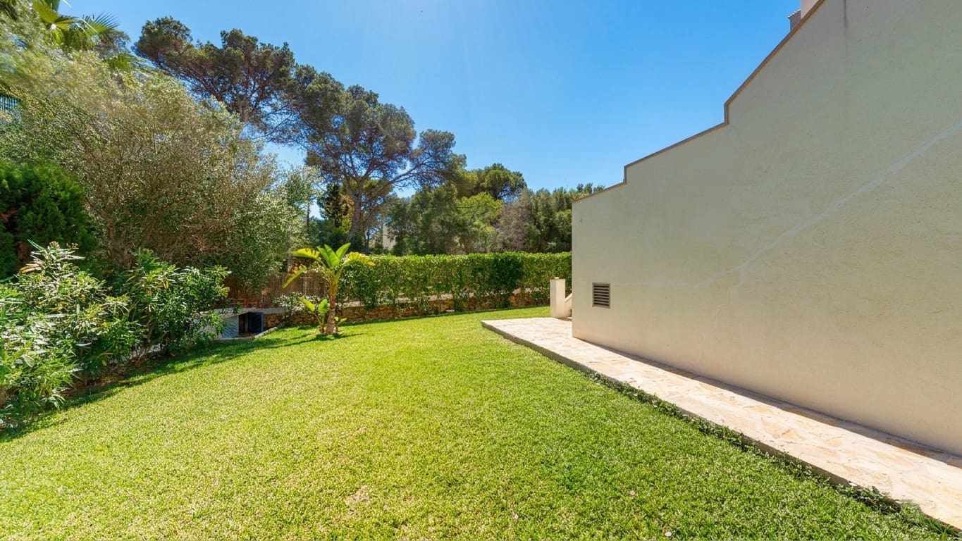 4 bedroom Villa for sale in Porto Petro with pool garage - € 1,400,000 (Ref: 9841858)