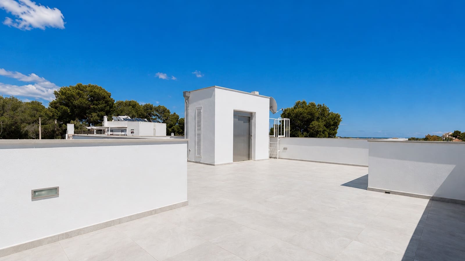 4 bedroom Villa for sale in Porto Petro with pool garage - € 1,400,000 (Ref: 9841858)