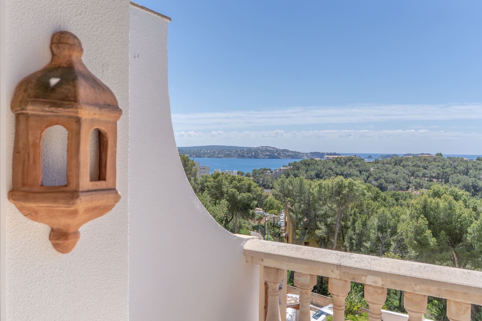 2 bedroom Apartment for sale in Peguera / Paguera with pool - € 795,000 (Ref: 9848905)