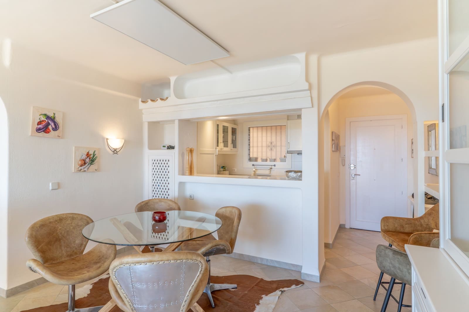 2 bedroom Apartment for sale in Peguera / Paguera with pool - € 795,000 (Ref: 9848905)