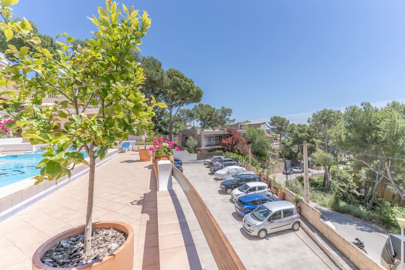 2 bedroom Apartment for sale in Peguera / Paguera with pool - € 795,000 (Ref: 9848905)