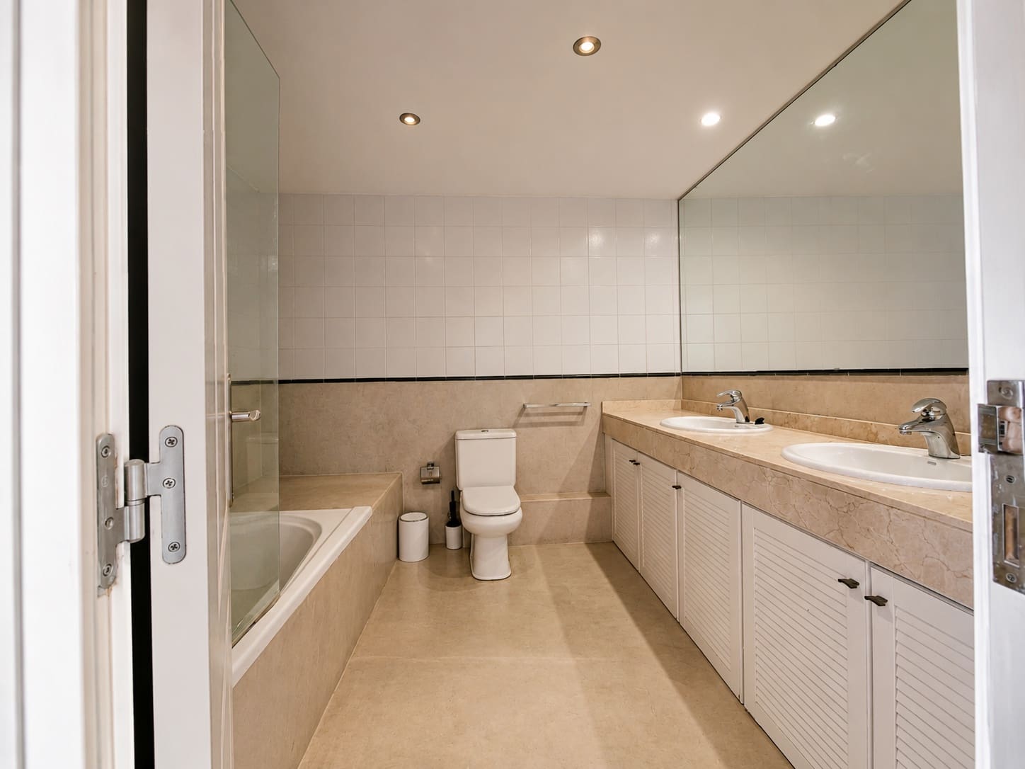 3 bedroom Terraced Villa for sale in Genova with pool garage - € 1,500,000 (Ref: 9848906)