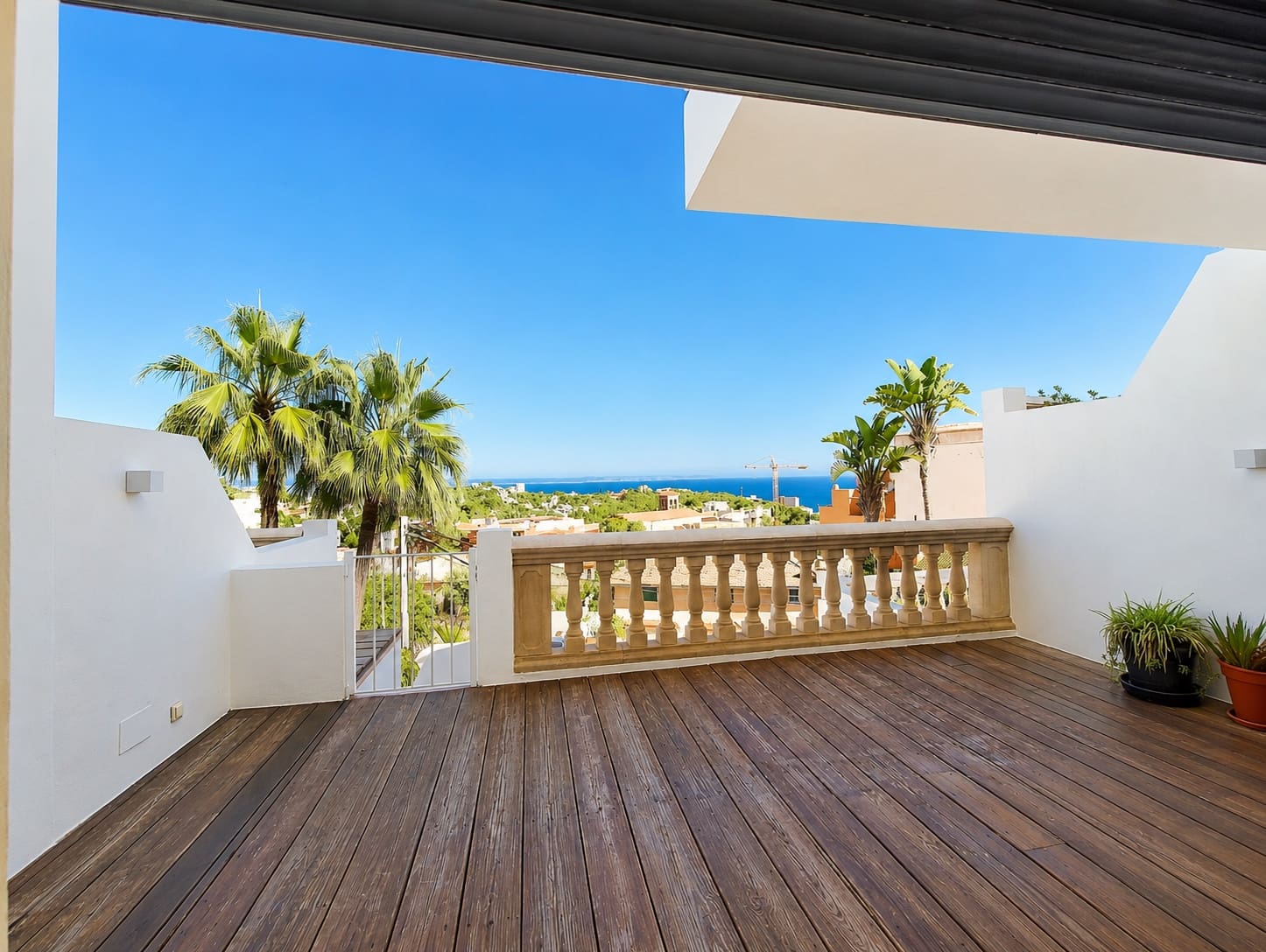 3 bedroom Terraced Villa for sale in Genova with pool garage - € 1,500,000 (Ref: 9848906)