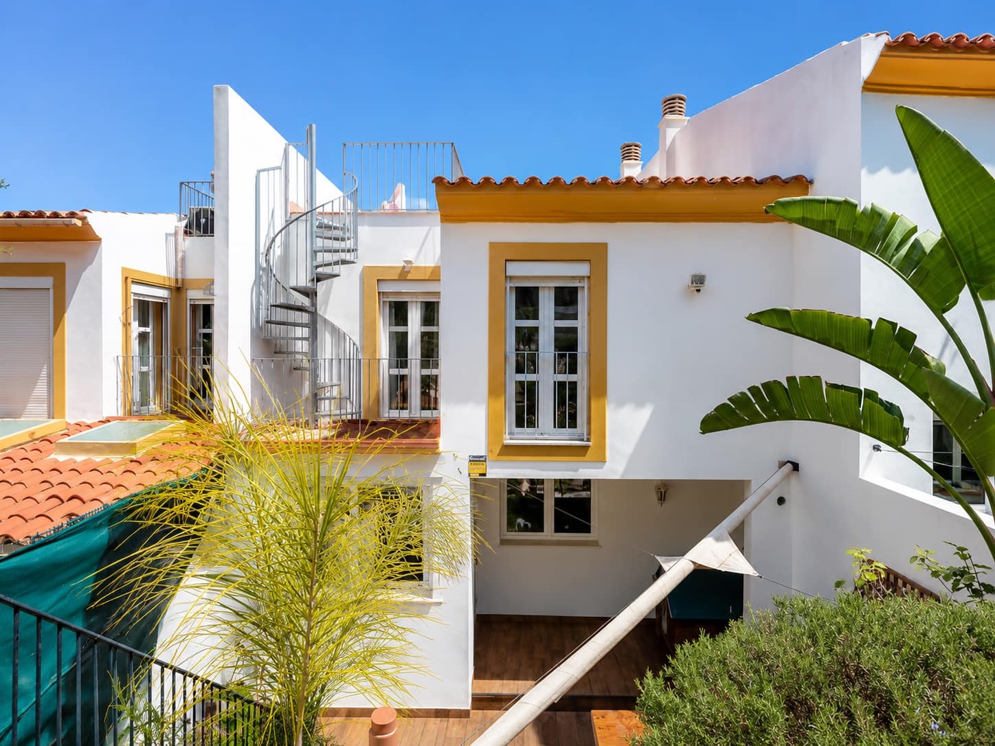 3 bedroom Terraced Villa for sale in Genova with pool garage - € 1,500,000 (Ref: 9848906)