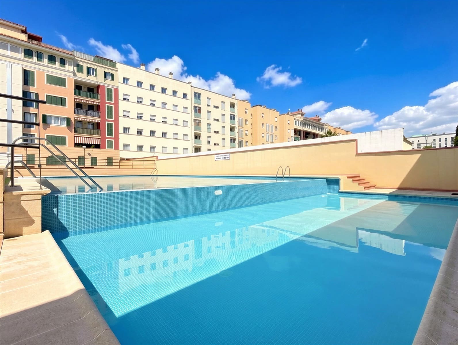 3 soveværelse Lejlighed til salg i Palma de Mallorca med swimmingpool garage - € 490.000 (Ref: 9854401)