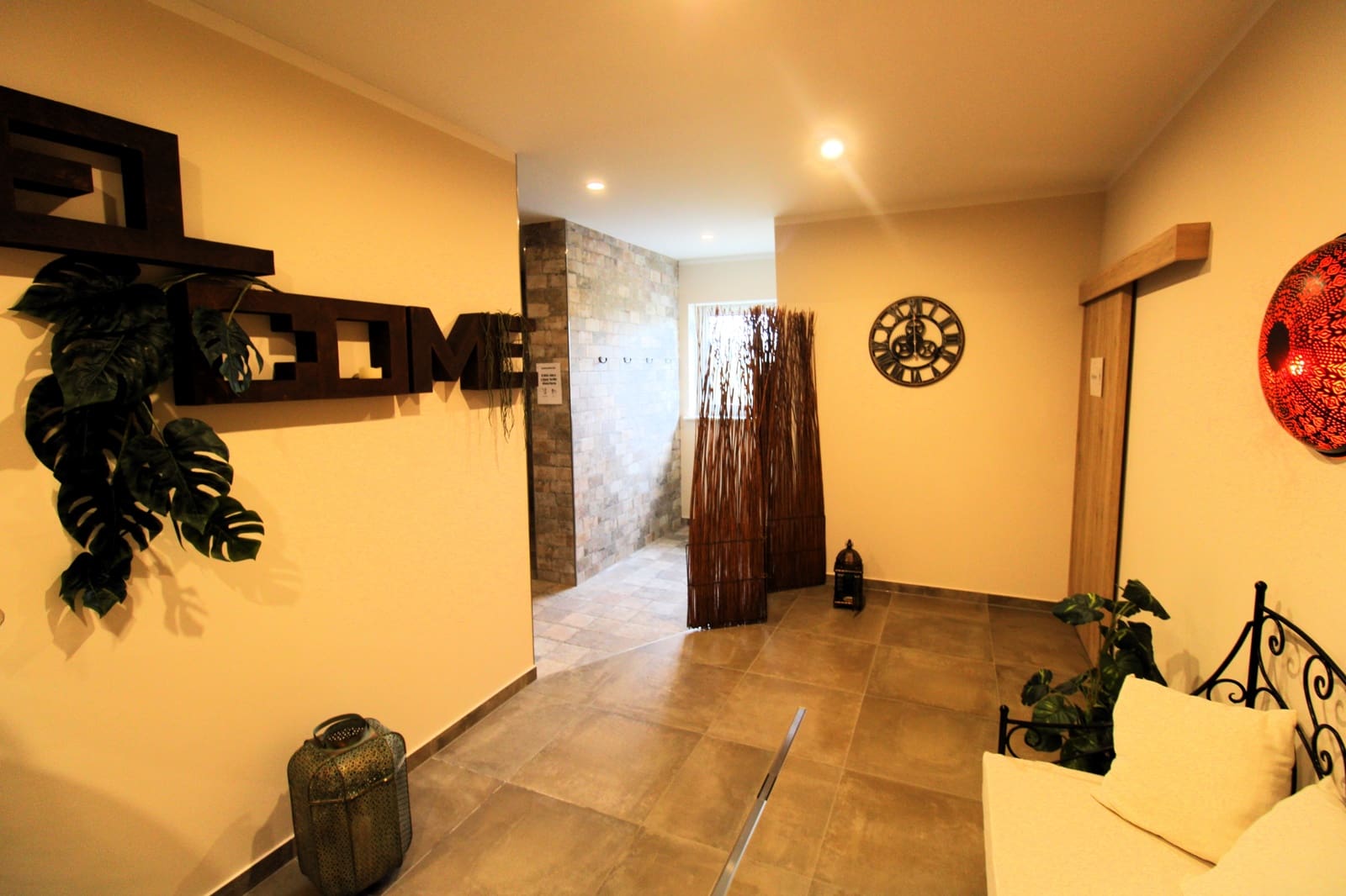 Virksomhed til salg i Benidorm med garage - € 2.600.000 (Ref: 9854605)