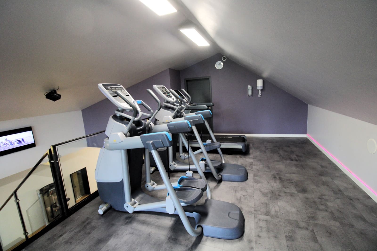 Virksomhed til salg i Benidorm med garage - € 2.600.000 (Ref: 9854605)