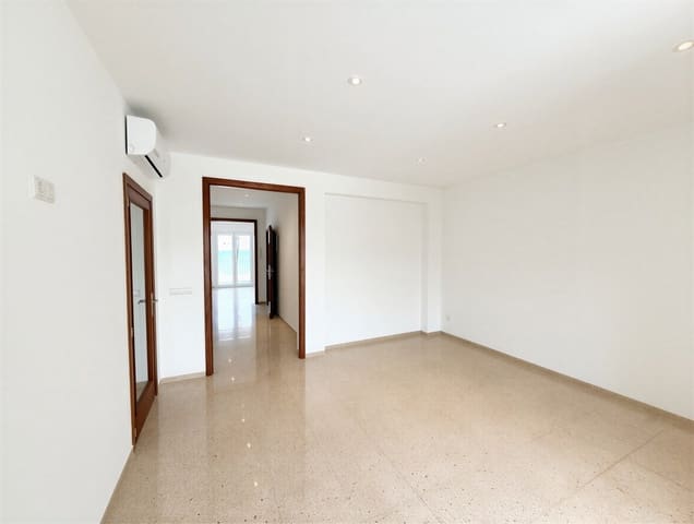 3 soverom Leilighet til leie i L'Arenal, Palma de Mallorca - € 2 000 (Ref: 9858432)