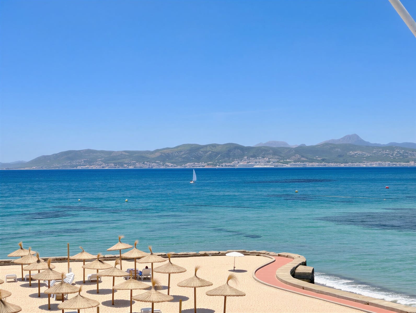 3 soverom Leilighet til leie i Palma de Mallorca - € 2 000 (Ref: 9858432)