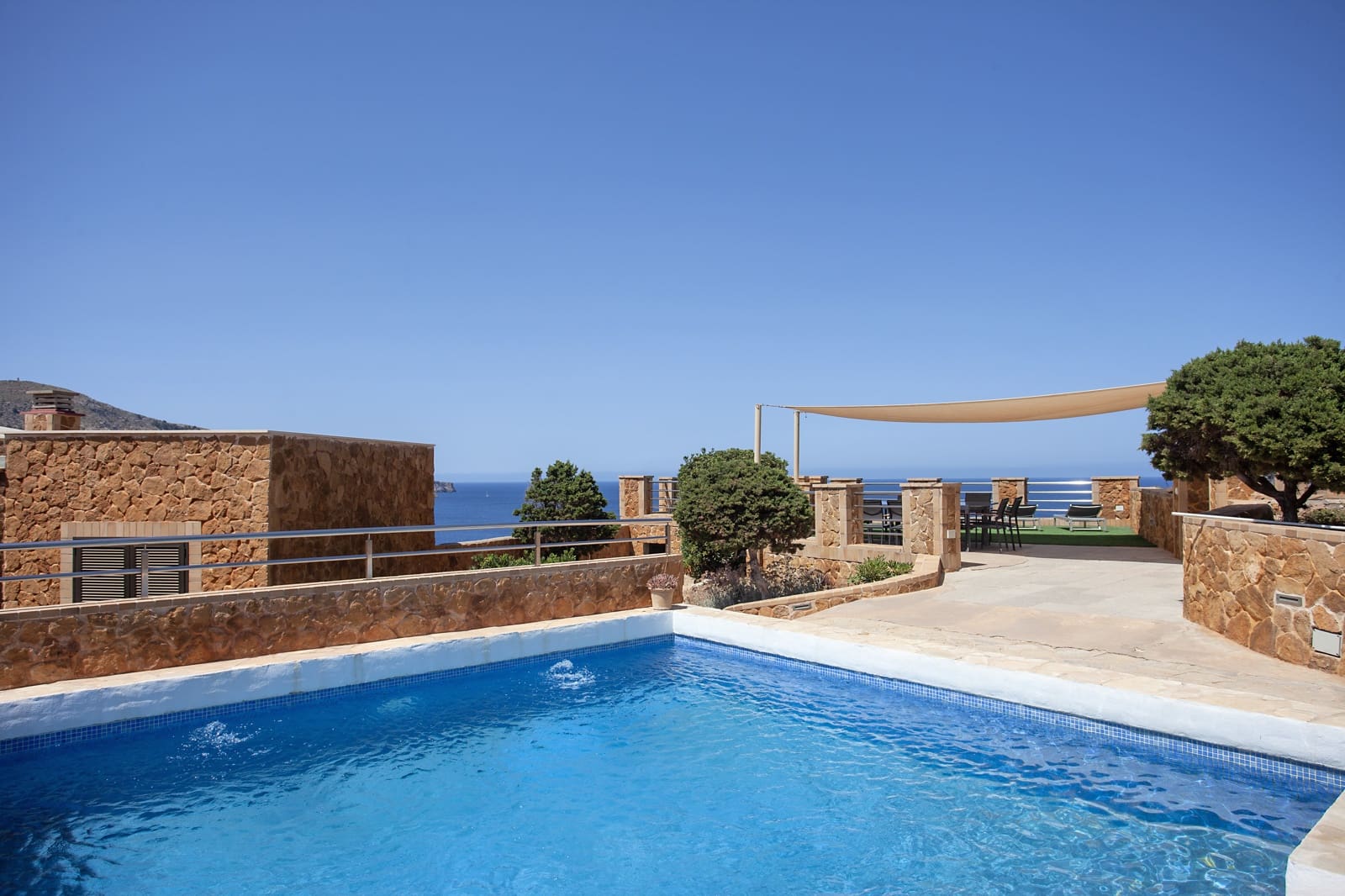 6 sovrum Villa till salu i Capdepera med pool garage - 1 870 000 € (Ref: 9858921)