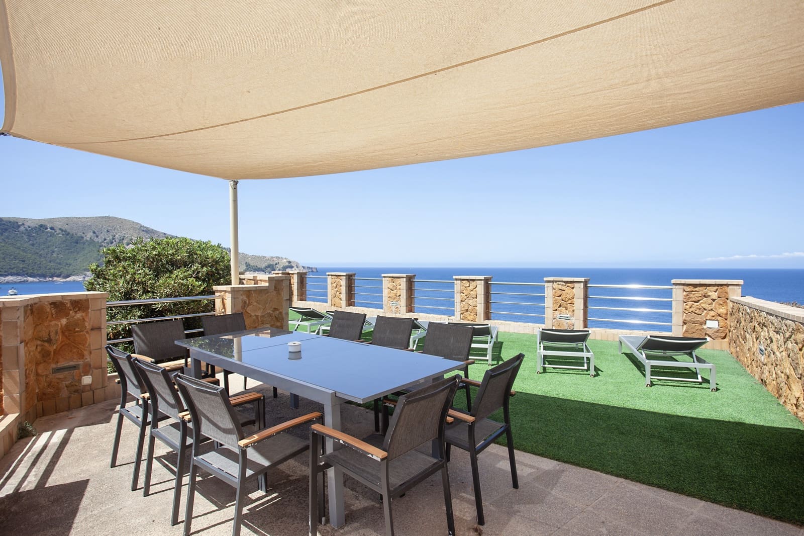 6 sovrum Villa till salu i Capdepera med pool garage - 1 870 000 € (Ref: 9858921)