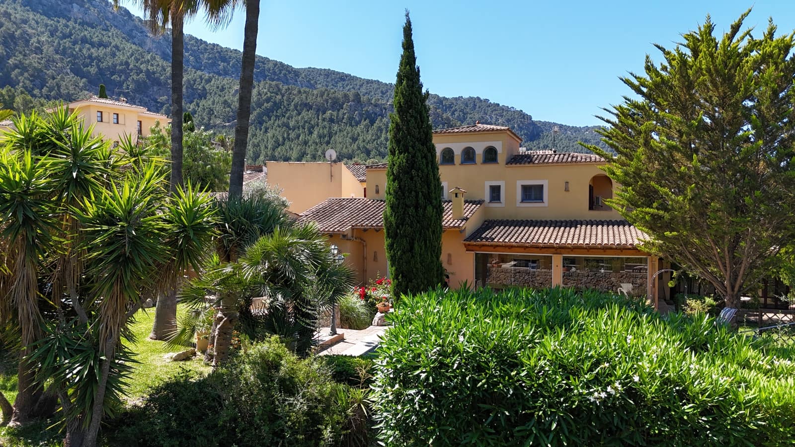 4 soveværelse Finca/Landehus til salg i Andratx med swimmingpool garage - € 1.650.000 (Ref: 9863632)