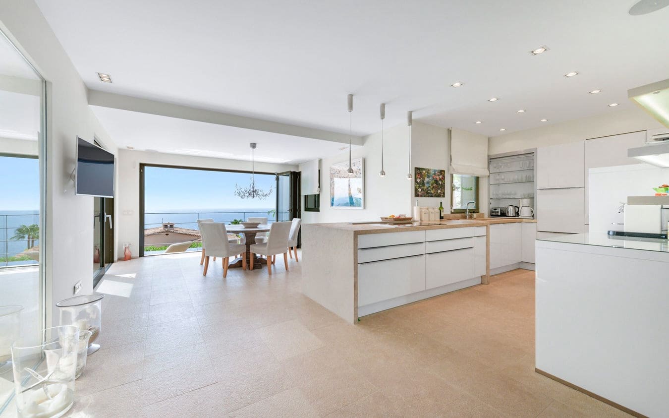 3 soveværelse Villa til salg i Santa Ponsa med swimmingpool garage - € 5.800.000 (Ref: 9863714)