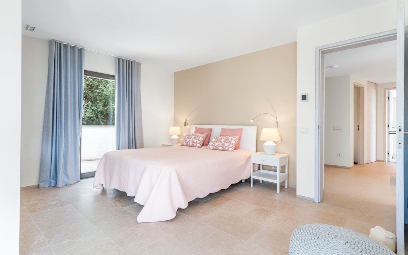 3 soveværelse Villa til salg i Santa Ponsa med swimmingpool garage - € 5.800.000 (Ref: 9863714)