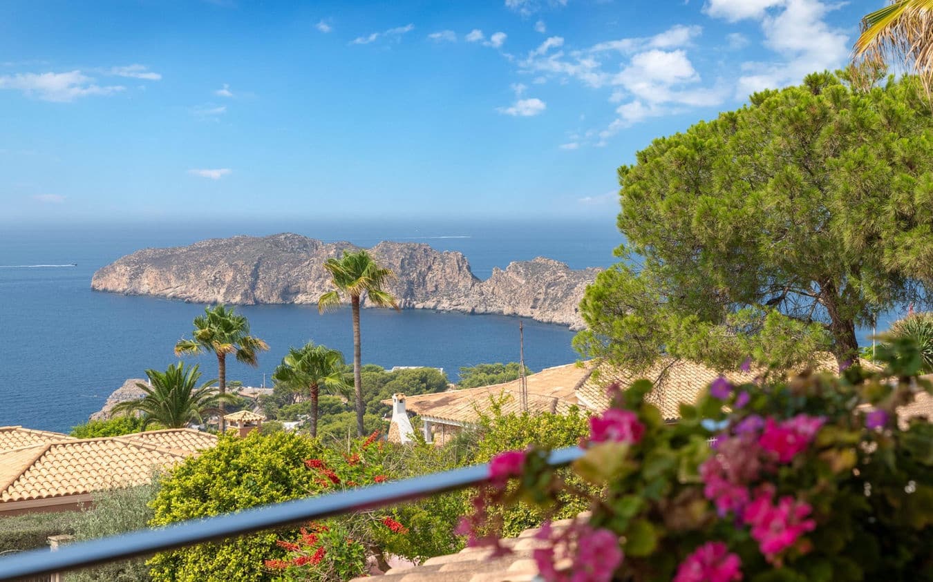 3 soveværelse Villa til salg i Santa Ponsa med swimmingpool garage - € 5.800.000 (Ref: 9863714)