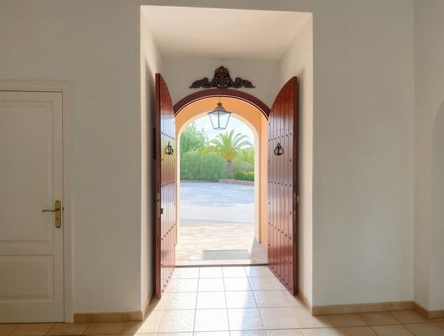 4 soverom Villa til salgs i Manacor med svømmebasseng garasje - € 1 850 000 (Ref: 9865510)