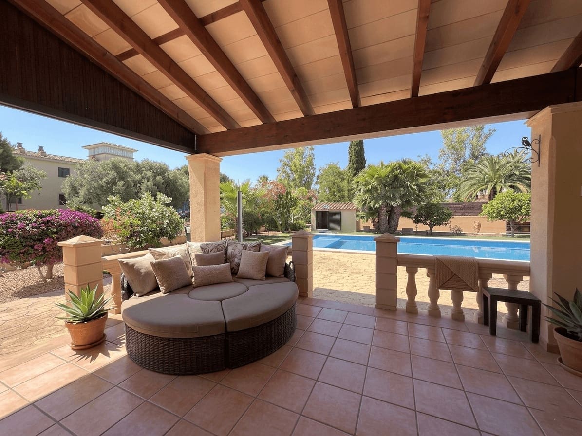4 bedroom Bungalow for sale in Sa Coma with pool garage - € 749,000 (Ref: 9866195)