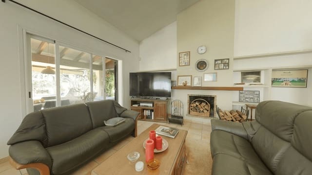 4 chambre Bungalow à vendre à Sa Coma, Sant Llorenç des Cardassar avec piscine garage - 749 000 € (Ref: 9866195)