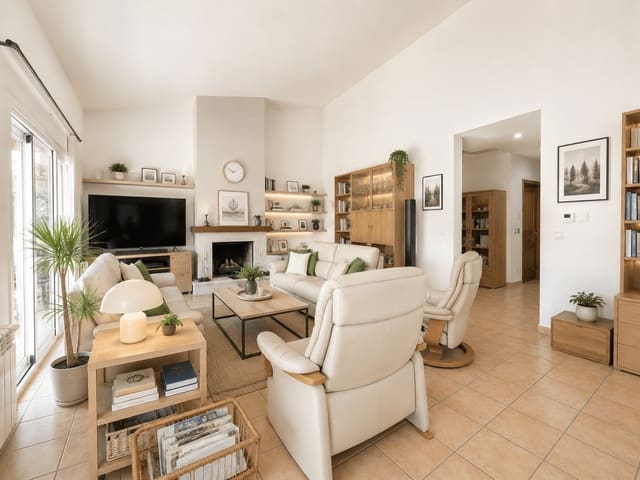 4 chambre Bungalow à vendre à Sa Coma, Sant Llorenç des Cardassar avec piscine garage - 749 000 € (Ref: 9866195)
