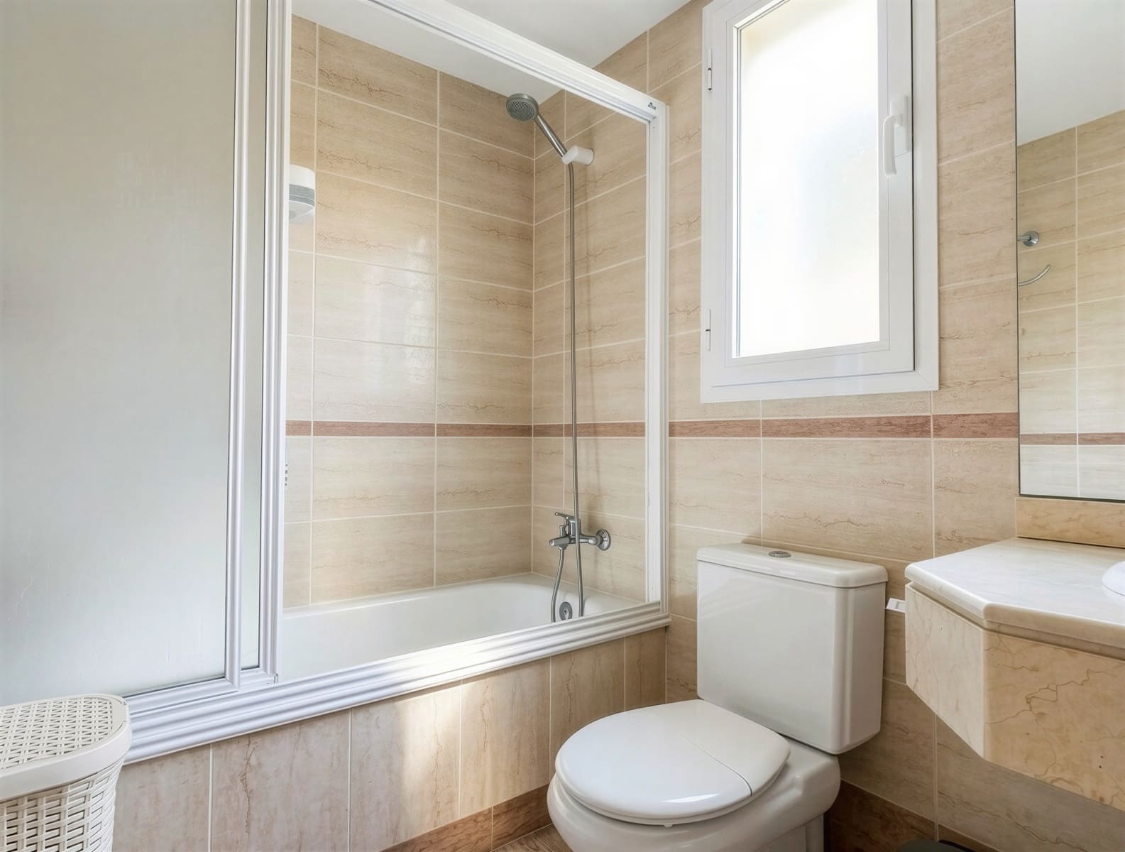 2 soverom Leilighet til salgs i Can Pastilla med svømmebasseng garasje - € 620 000 (Ref: 9877229)