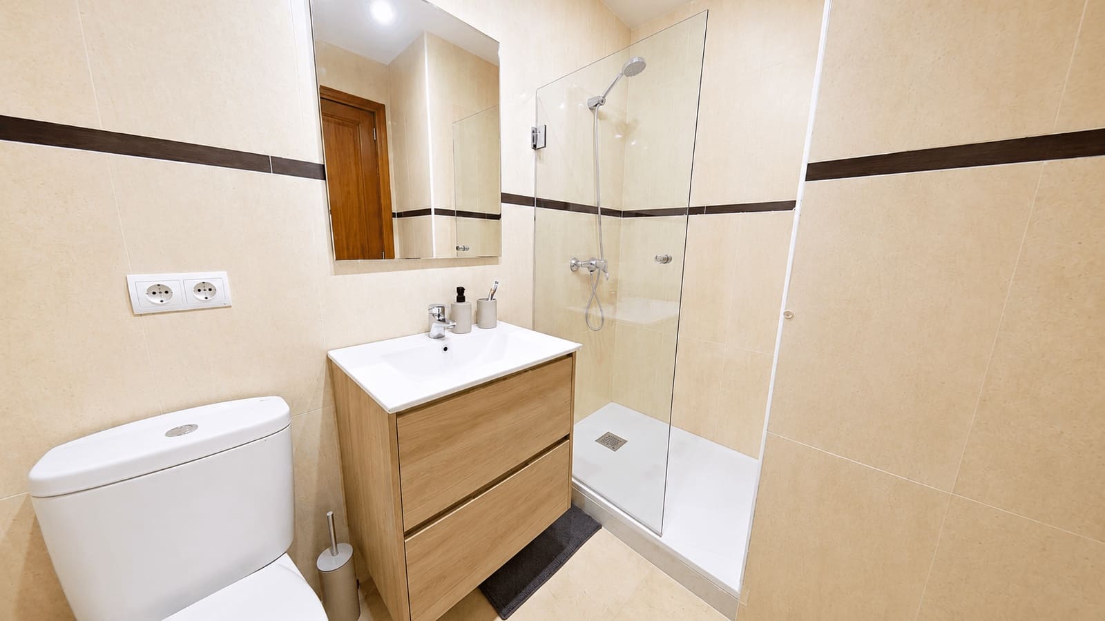 3 soveværelse Lejlighed til leje i Portocristo / Port de Manacor - € 1.555 (Ref: 9885213)