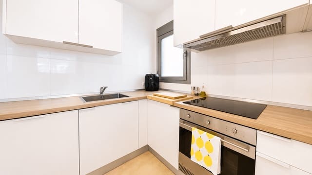 3 soveværelse Lejlighed til leje i Portocristo / Port de Manacor, Manacor - € 1.555 (Ref: 9885213)