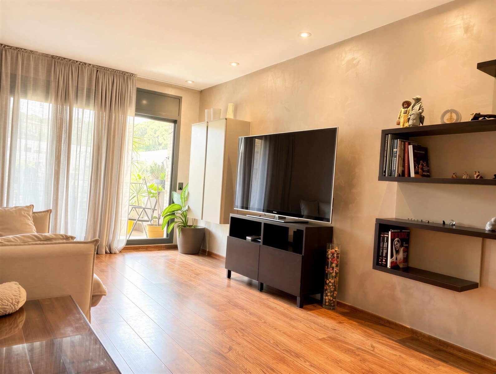 3 sypialnia Apartament na sprzedaż w Lloret de Mar z basenem garażem - 385 000 € (Ref: 9889360)