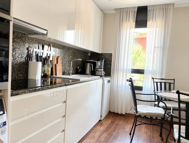 3 sypialnia Apartament na sprzedaż w Santa Clotilde, Lloret de Mar z basenem garażem - 385 000 € (Ref: 9889360)