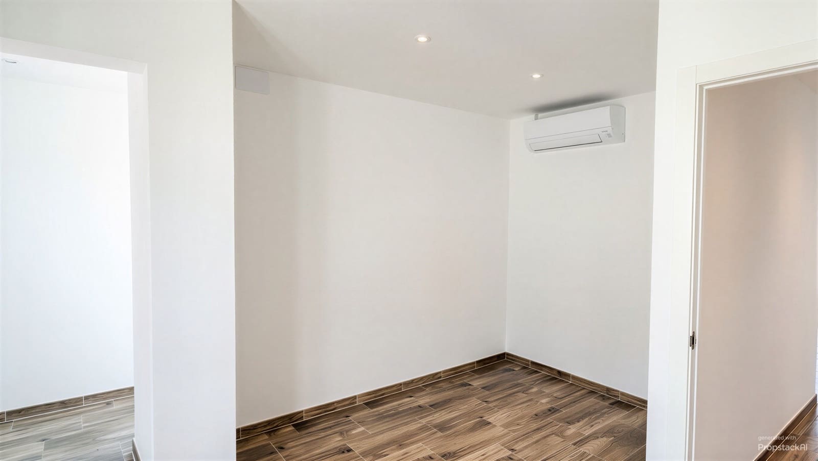 2 bedroom Apartment for sale in Playa de Palma - € 425,000 (Ref: 9893209)