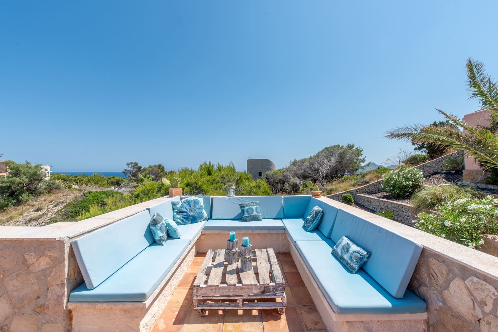 5 slaapkamer Villa te koop in Cala Ratjada met zwembad garage - € 1.650.000 (Ref: 9898395)