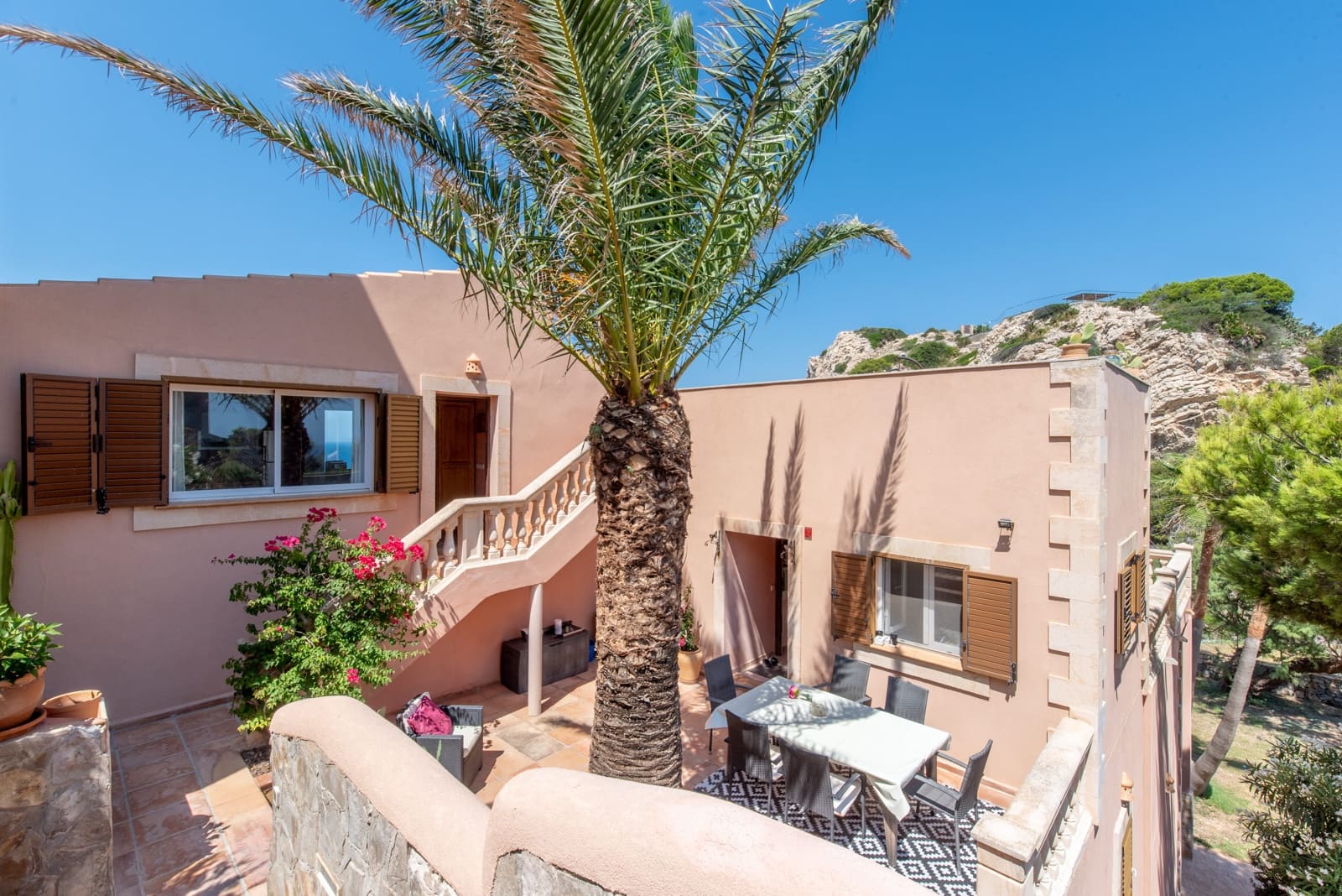 5 slaapkamer Villa te koop in Cala Ratjada met zwembad garage - € 1.650.000 (Ref: 9898395)