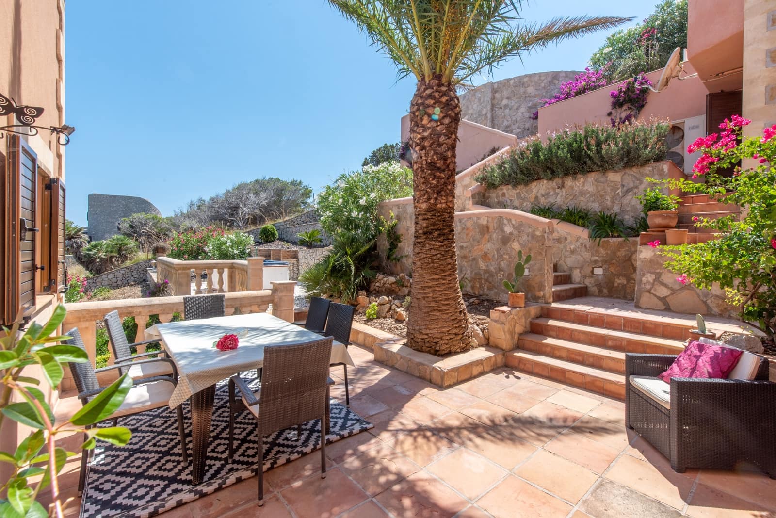 5 slaapkamer Villa te koop in Cala Ratjada met zwembad garage - € 1.650.000 (Ref: 9898395)