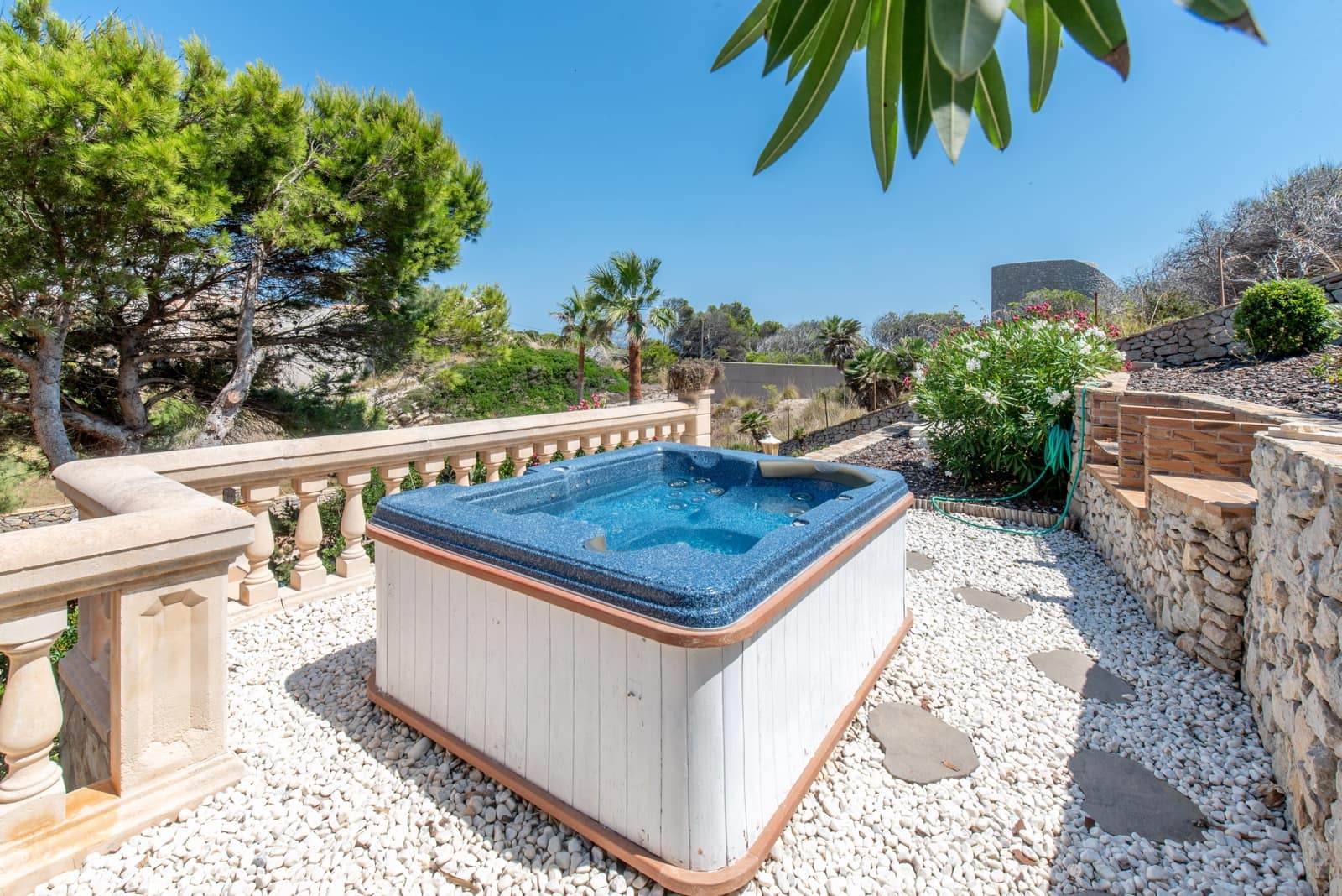 5 slaapkamer Villa te koop in Cala Ratjada met zwembad garage - € 1.650.000 (Ref: 9898395)