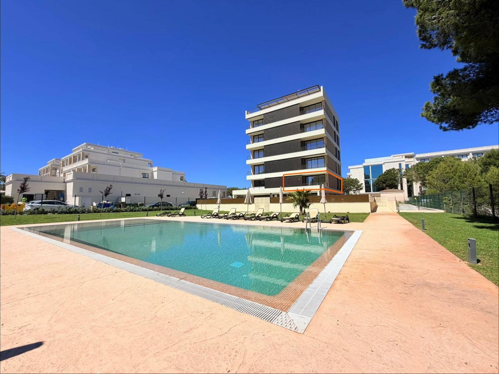 2 bedroom Apartment for rent in Cala Millor with pool garage - € 2,200 (Ref: 9899874)
