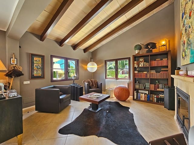 4 soverom Villa til salgs i Canyamel, Capdepera med svømmebasseng garasje - € 1 750 000 (Ref: 9902337)