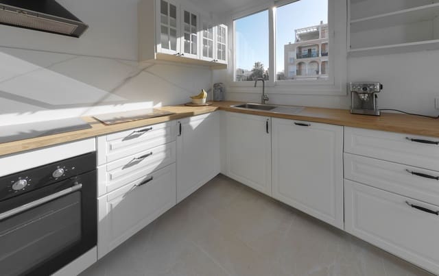 3 soverom Villa til salgs i Cala Millor, Son Servera med svømmebasseng garasje - € 1 920 000 (Ref: 9921475)