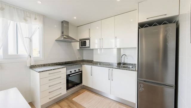 2 soverom Leilighet til leie i Las Maravillas, Palma de Mallorca - € 1 500 (Ref: 9928477)