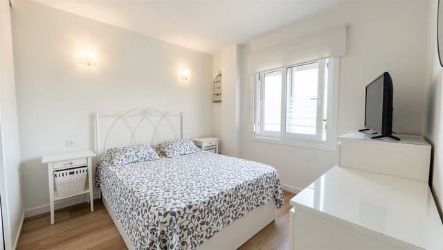 2 soverom Leilighet til leie i Las Maravillas, Palma de Mallorca - € 1 500 (Ref: 9928477)