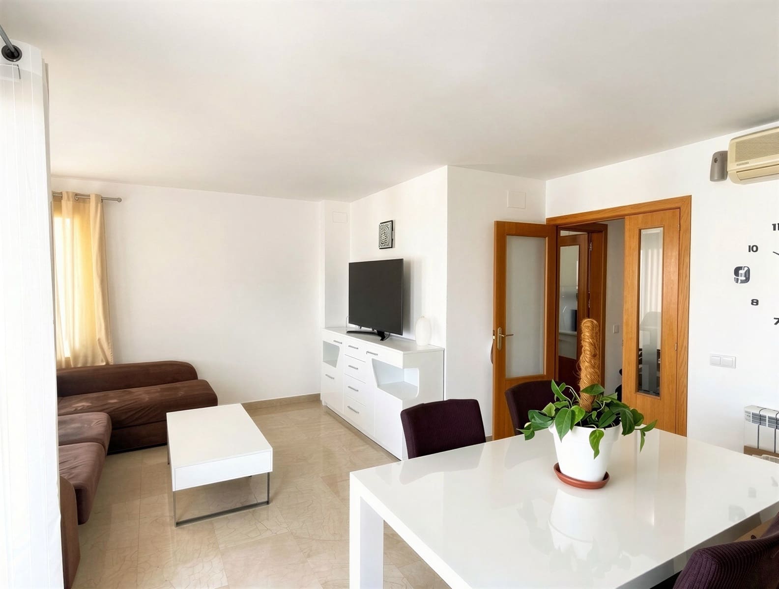 2 bedroom Apartment for rent in Can Pastilla with pool garage - € 1,950 (Ref: 9930004)