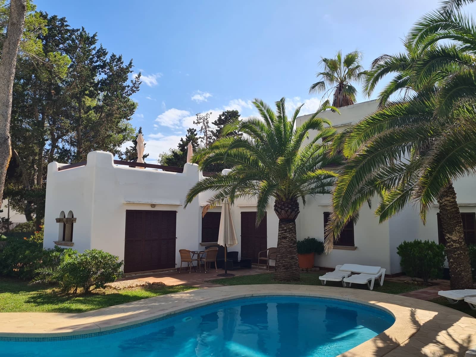 17 bedroom Commercial for sale in Cala d'Or with pool - € 2,400,000 (Ref: 9932286)