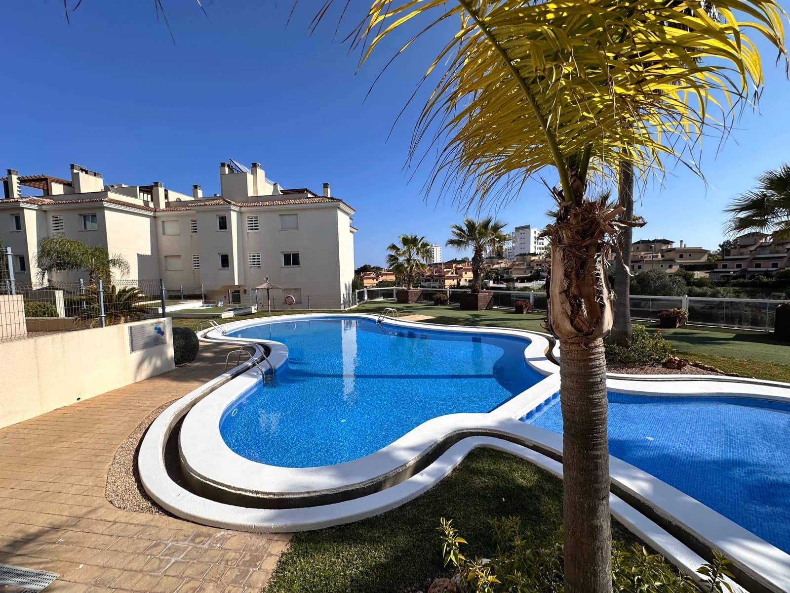 2 soverom Leilighet til salgs i Calas de Mallorca med svømmebasseng garasje - € 359 000 (Ref: 9936647)