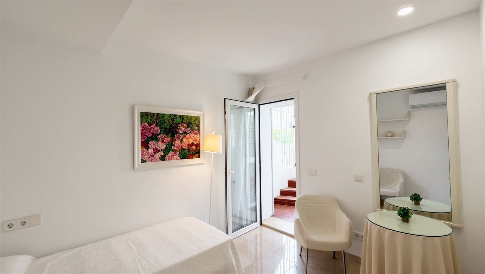3 bedroom Apartment for rent in Palma de Mallorca - € 2,100 (Ref: 9938691)