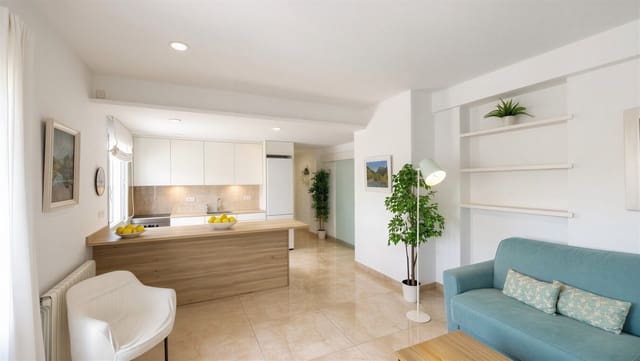 3 bedroom Apartment for rent in Nou Llevant, Palma de Mallorca - € 2,100 (Ref: 9938691)