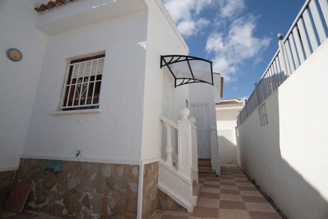 2 bedroom Villa for sale in Ciudad Quesada - € 149,500 (Ref: 9948655)