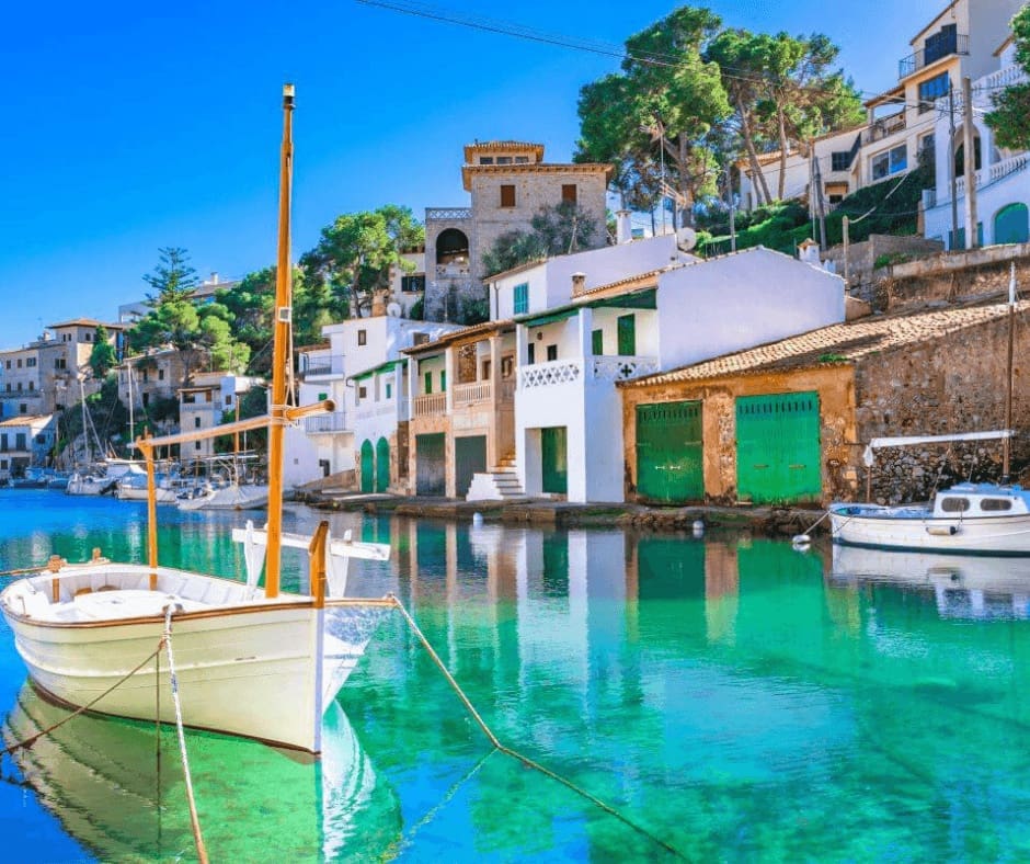 4 bedroom Townhouse for sale in Santanyi with pool garage - € 3,480,000 (Ref: 9950333)